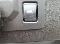 Zunanja slika - Renault Austral - 1.2 HEV 200 E-TECH ICONIC ALPINE +1 LETO JAMSTVA - 9 - Predogledna slika