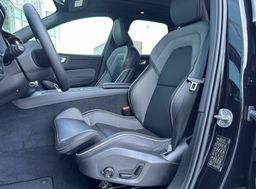 Zunanja slika - Volvo XC60 - B5  P  AWD Ultra Black Edition... - 10 - Predogledna slika
