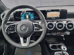 Zunanja slika - Mercedes-Benz A-Razred - A 180 d-Virtual-Led-Navi-Kamera-Usnje-Velik serv - 11 - Predogledna slika