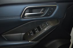 Zunanja slika - Nissan Qashqai - 1,3 DIG-T MHEV Tekna+ - 13 - Predogledna slika