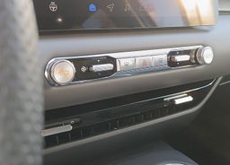 Zunanja slika - MG MGS5 EV - LUXURY 64kWh - 10 - Predogledna slika