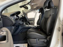 Zunanja slika - Peugeot 3008 - 2.0 HDI-200KM-AUT-4X4-LED-HUD-NAVI-PDC-TEMP-17COL. - 9 - Predogledna slika