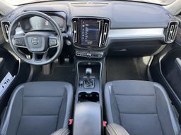 Zunanja slika - Volvo XC40 - 2.0 TD 150KM D3 MOMENTUM-LED-HARMAN KARDON-NAVI - 13 - Predogledna slika