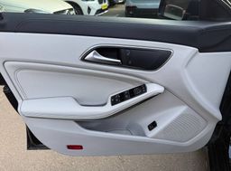 Zunanja slika - Mercedes-Benz CLA-Razred - CLA Shooting Brake CLA 200 d SLOVENSKO PANORAMA KAMERA XENON PDC - 13 - Predogledna slika