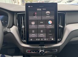 Zunanja slika - Volvo XC60 - B5P  Core AT AWD 3 leta garancije + 3 servisi - 17 - Predogledna slika