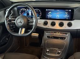 Zunanja slika - Mercedes-Benz E-Razred - 220 d 4MATIC AMG LINE - 12 - Predogledna slika