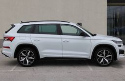 Zunanja slika - Škoda Kodiaq - Sportline 2.0TSI 4X4 DSG WEBAST KAM360 DCC CANTO - 7 - Predogledna slika