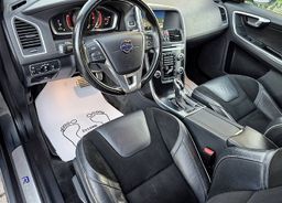 Zunanja slika - Volvo XC60 - D4 R-Design NAVI F1 VL. KLJUKA 1.LETNO JAMSTVO - 7 - Predogledna slika
