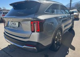 Zunanja slika - KIA Sorento - 2.2 CRDi EX Limited Panor.8DCT AWD 148kW... - 3 - Predogledna slika