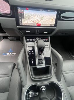 Zunanja slika - Porsche Cayenne - Coupe 3.0 V6 E-Hybrid Auto-Zračno vzmetenje-22col - 18 - Predogledna slika