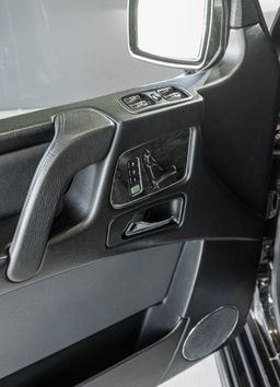 Zunanja slika - Mercedes-Benz G-Razred - G350D-PANO-USNJE-NAVI-HLAJ.SED-TEMPOMAT-20C - 18 - Predogledna slika