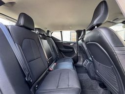 Zunanja slika - Volvo XC40 - 2.0 TD 150KM D3 MOMENTUM-LED-HARMAN KARDON-NAVI - 11 - Predogledna slika