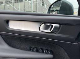 Zunanja slika - Volvo XC40 - B3 P Core DCT - 13 - Predogledna slika