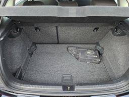 Notranja slika - VW Polo - 1,0 TSI Highline - 14 - Predogledna slika