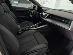 Notranja slika - Audi - A3 Sportback 40 TDI quattro S line S tronic - 12 - Predogledna slika