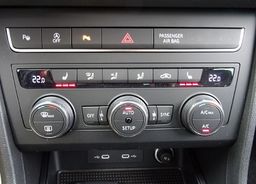 Zunanja slika - Seat Ateca - 1.5 TSI 150 KM STYLE EDITION - VLEČNA KLJUKA - - 15 - Predogledna slika