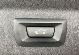 Zunanja slika - BMW X3 - serija : X DRIVE-NAVIGACIJA-TEMPOMAT-USNJE-GRETJE SED-LED - 20 - Predogledna slika
