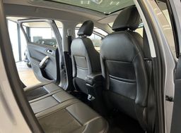 Zunanja slika - Peugeot 2008 - 1.2-110KM-VELIK SERVIS-CROSSWAY-JAMSTVO-OBROK 90€ - 12 - Predogledna slika