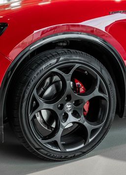 Zunanja slika - Alfa Romeo Stelvio - COMPETIZIONE-Q4-VIRTUAL-NAVI-KEYLESS-RADAR-HK-21C - 10 - Predogledna slika