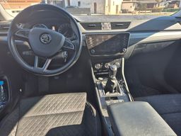 Notranja slika - Škoda Superb - Combi 2,0 TDI Style - 4 - Predogledna slika
