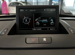 Zunanja slika - Peugeot 3008 - 2.0 HDI-200KM-AUT-4X4-LED-HUD-NAVI-PDC-TEMP-17COL. - 16 - Predogledna slika