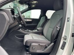 Zunanja slika - Volvo XC40 - B3 P Core AT DCT - 10 - Predogledna slika