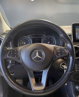 Zunanja slika - Mercedes-Benz B-Razred - B200CDI-NAVIGACIJA-TEMPOMAT-MULTIFUNKCIJA-KAMERA - 16 - Predogledna slika