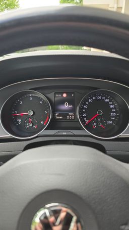 Notranja slika - VW Passat - Variant 2,0 TDI BMT SCR Business DSG - 9 - Predogledna slika