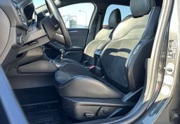 Zunanja slika - Ford Focus - 2.0 ST LED 19 RECARO KAMERA GRETJE SEDEŽEV - 10 - Predogledna slika
