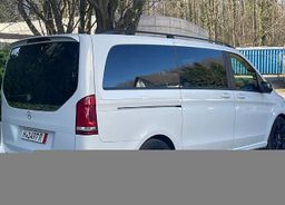 Zunanja slika - Mercedes-Benz V-Razred - V 250 DOLGI AVANGARD AMG 7 SEDEŽEV 123120 KM... - 2 - Predogledna slika