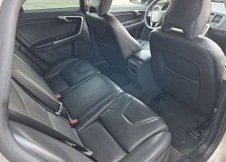 Zunanja slika - Volvo V60 Cross Country - D3 odličen avto po AKCIJSKI CENI   LEANPAY - 7 - Predogledna slika