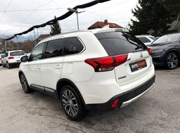 Zunanja slika - Mitsubishi Outlander - 2.2 DI-D 4WD AUT INSTYLE 7SEDEŽEV XENON ACC KAMERA - 3 - Predogledna slika