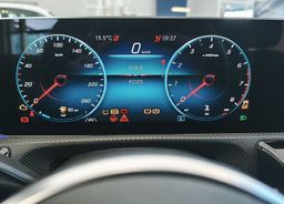 Zunanja slika - Mercedes-Benz A-Razred - 200 URBAN-VLEČNA K.-AMBIENT-360 KAM-MRTVI K.-VIDEO - 11 - Predogledna slika