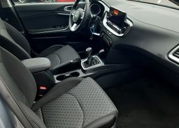 Zunanja slika - KIA Ceed - 1.0 T-GDi LX Champion+ ISG. M T 74 kW - 8 - Predogledna slika