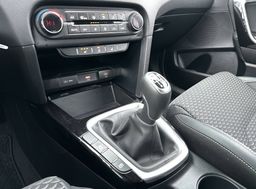 Zunanja slika - KIA XCeed - 1.5 T-GDi EX Way+ ISG. M T 103 kW - 19 - Predogledna slika