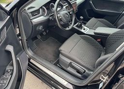 Zunanja slika - Škoda Superb - 2.0 TDI 150ks °FULL LED° °NAVIGACIJA° °KAMERA° - 8 - Predogledna slika