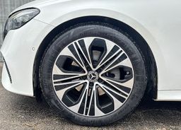 Zunanja slika - Mercedes-Benz E-Razred - E 220d HYBRID - LED - PANORAMA - VIRTUAL - ACC - - 7 - Predogledna slika