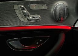 Zunanja slika - Mercedes-Benz E-Razred - LIMO-300-de-2X-AMG-LINE-WIDESCREN-360-KAM-LED-ACC- - 19 - Predogledna slika