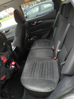 Notranja slika - Nissan Qashqai - Nissan  1.3 DIG-T 160 N-CONNECTA - 8 - Predogledna slika