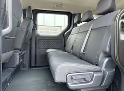 Zunanja slika - KIA PV5 - 71.2 kWh baterija 120 kW 163 KS  Quantum - 11 - Predogledna slika