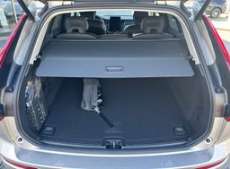 Zunanja slika - Volvo XC60 - B5P Core AT AWD 3 leta garancije + 3 servisi - 6 - Predogledna slika