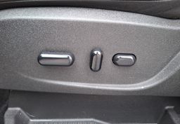 Zunanja slika - Ford Kuga - 2.0 TDCi 110kW AWD AVTOMATIK + SERVISNA KNJIGA - 14 - Predogledna slika