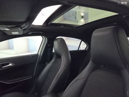 Notranja slika - Mercedes-Benz A-Razred - A 200 d 4MATIC AMG Line Avt. - 17 - Predogledna slika