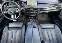 Zunanja slika - BMW X5 - serija : M50d 381ks M-PAKET °PANORAMA° °HEAD-UP° SOFT CLOSE - 10 - Predogledna slika