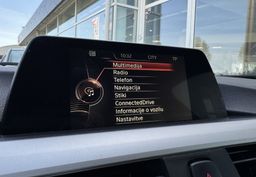 Zunanja slika - BMW Serija 3 - Touring: 318d AUT alu-pdc-navi-acc-gretje sedežev-servis - 8 - Predogledna slika