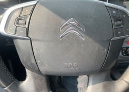 Zunanja slika - Citroën C4 - 1.2 PureTech 110 Feel.VELIK SERVIS.SAMO 103.000 KM - 4 - Predogledna slika