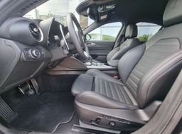 Zunanja slika - Alfa Romeo Giulia - 2.0 Turbo 280 Q4 Veloce - KOT NOVO - SAMO 9.022KM - 10 - Predogledna slika