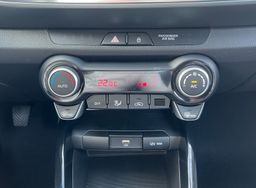 Zunanja slika - KIA Stonic - 1.2 DPI 57.9 kW  79 KM  LX Urban+ M T - 13 - Predogledna slika