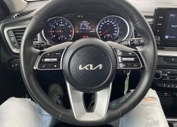 Zunanja slika - KIA Ceed - 1.0 T-GDi 74 kW.NEMŠKI.NAVI.KAMERA.PDC.GRETJE.SED - 21 - Predogledna slika