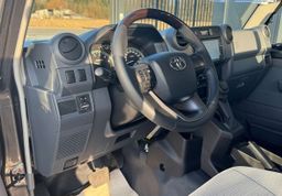 Zunanja slika - Toyota Land Cruiser - 4.0 V6 pickup enojna kabina - 5 - Predogledna slika